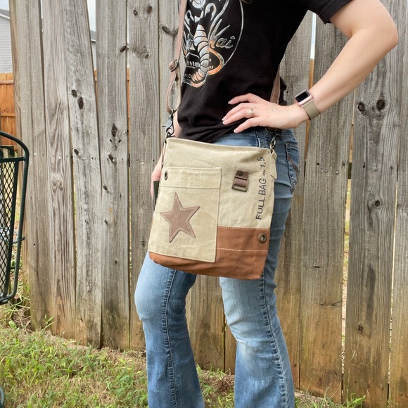 Myra Bag- Leather Star Crossbody - Picture 2 of 14